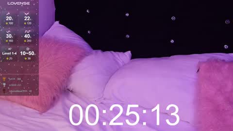 Snapshot of daarlene chatting on December 6, 2024, 1:29 am Darlene online show from December 6, 2024, 1:29 am