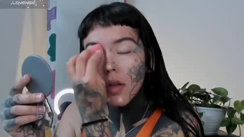 Snapshot of daarlene chatting on March 10, 2025, 9:43 am Darlene online show from March 10, 2025, 9:43 am