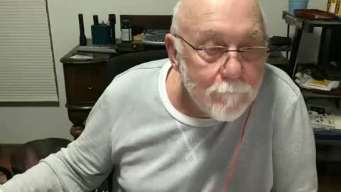 Snapshot of dack47 chatting on March 6, 2025, 4:30 am dack47 online show from March 6, 2025, 4:30 am