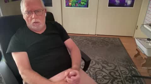 dadbate23 online show from June 8, 2026, 1:28 am