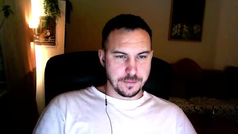 DadBodStephen online show from December 16, 2024, 3:32 pm