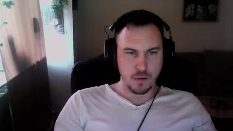 DadBodStephen online show from February 9, 2025, 11:36 am