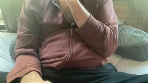 Snapshot of daddnextdoor chatting on September 19, 2025, 12:28 pm daddnextdoor online show from September 19, 2025, 12:28 pm