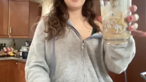 Belle  Email daddydaycarecb  online show from December 18, 2025, 4:46 pm