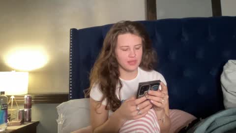 Belle  Email daddydaycarecb  online show from January 19, 2026, 2:32 pm