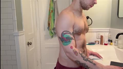 Snapshot of daddydaydrinkz chatting on January 31, 2025, 6:57 am DaddydayDrinkz online show from January 31, 2025, 6:57 am