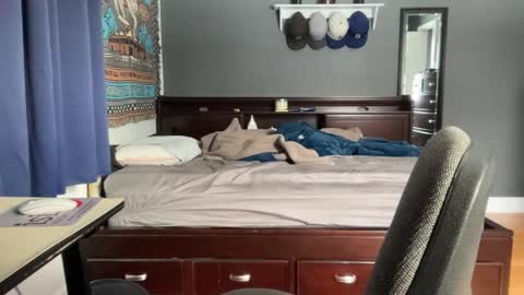 daddygmoney6969 online show from March 18, 2026, 12:41 pm