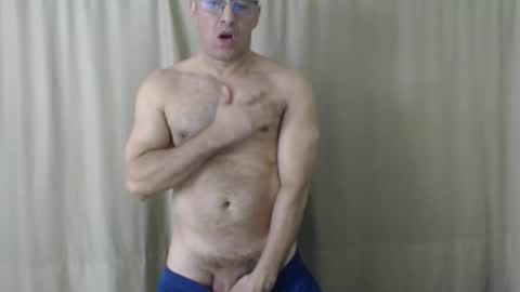 Snapshot of daddyhot_alejandro chatting on May 22, 2026, 4:01 pm Daddyhot Alejandro online show from May 22, 2026, 4:01 pm