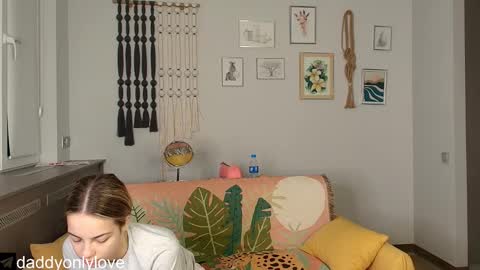Zoe online show from October 24, 2025, 8:27 pm
