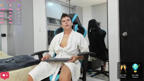 Snapshot of daddyrich4u chatting on December 2, 2024, 8:44 pm daddyrich4u online show from December 2, 2024, 8:44 pm