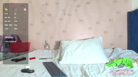 Antonella  online show from December 12, 2024, 3:32 am