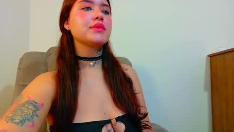 Valen online show from September 29, 2025, 2:06 am