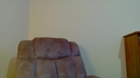 Valen online show from October 14, 2025, 1:50 am