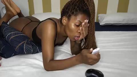 Snapshot of daddyslittleebony chatting on February 26, 2025, 9:58 pm daddyslittleebony online show from February 26, 2025, 9:58 pm