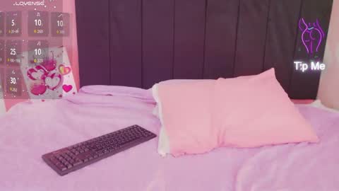 Anny  online show from April 6, 2026, 7:15 pm