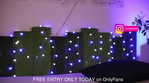 daddyspixxie online show from May 28, 2026, 5:43 pm