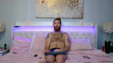 Snapshot of daddyunlocked chatting on October 8, 2025, 1:53 pm daddyunlocked online show from October 8, 2025, 1:53 pm