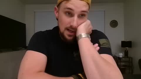 Snapshot of dadgoeswild chatting on March 7, 2025, 5:40 am DadGoesWild online show from March 7, 2025, 5:40 am