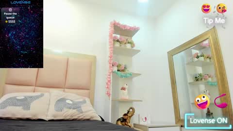 Lesly online show from January 5, 2025, 4:04 am