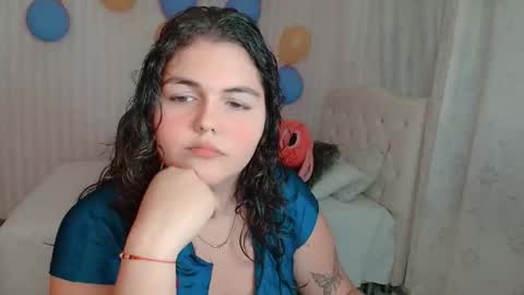 Snapshot of daeneryslove_doll chatting on October 23, 2025, 2:16 pm daeneryslove_doll online show from October 23, 2025, 2:16 pm