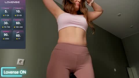 Dafelana online show from April 11, 2026, 4:28 am