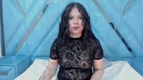 Snapshot of dafne_cleo chatting on October 9, 2025, 4:43 am Dafne online show from October 9, 2025, 4:43 am