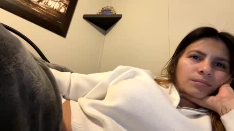 Snapshot of dafnecloutier chatting on January 15, 2025, 11:43 am Dafne 27 Cory-24 online show from January 15, 2025, 11:43 am