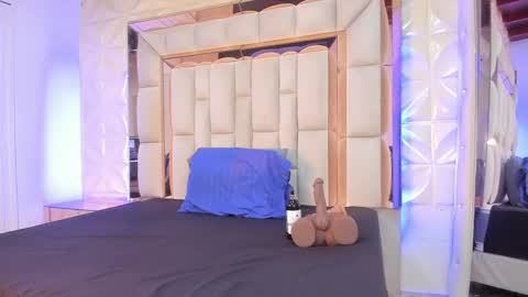 Dafnee online show from November 23, 2025, 12:27 pm