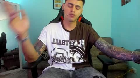 my name is Jhon and I live in colombia online show from December 9, 2024, 11:58 am