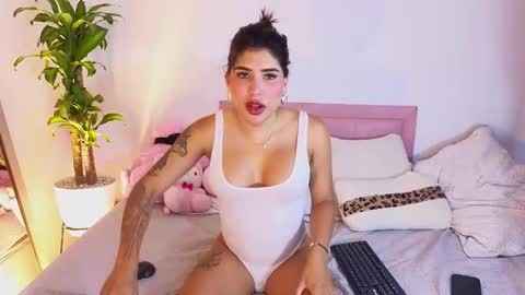 Dahiana online show from March 18, 2026, 12:14 am