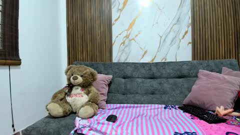 Snapshot of dahianaroa chatting on February 25, 2026, 12:59 pm dahianaroa online show from February 25, 2026, 12:59 pm