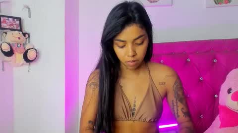 Snapshot of dahiangomezz chatting on February 8, 2026, 10:40 am online show from February 8, 2026, 10:40 am