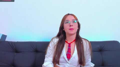 Snapshot of dahlia_rossi chatting on December 18, 2024, 6:21 am Dahlia online show from December 18, 2024, 6:21 am
