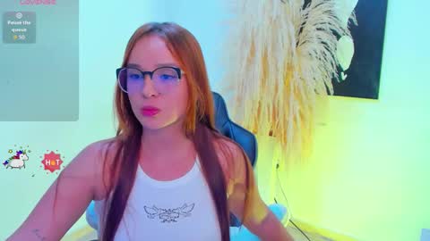Snapshot of dahlia_rossi chatting on October 1, 2025, 5:13 am Dahlia online show from October 1, 2025, 5:13 am