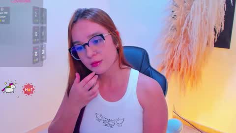 Snapshot of dahlia_rossi chatting on October 18, 2025, 6:05 am Dahlia online show from October 18, 2025, 6:05 am