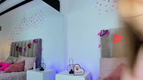 Dahlia online show from February 14, 2025, 8:48 pm