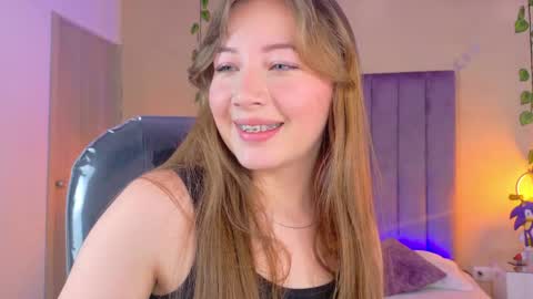 Dahlia online show from April 17, 2026, 9:29 pm