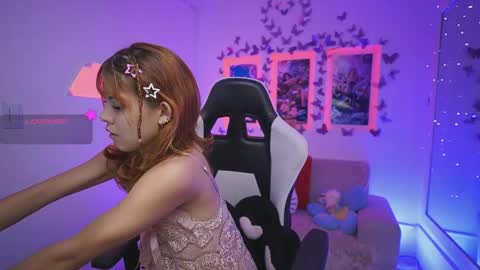 Dahlia Grey online show from June 6, 2026, 11:37 am