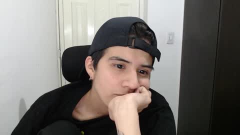 lorena online show from January 28, 2025, 2:43 am