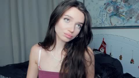 Naomi online show from December 27, 2024, 9:17 am