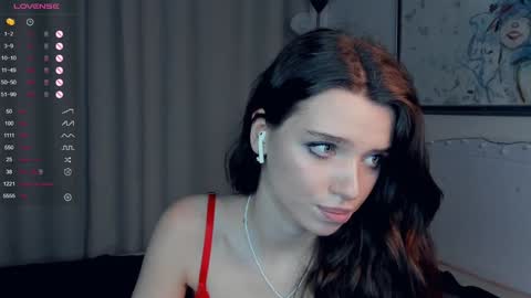 Naomi online show from January 25, 2025, 2:03 pm