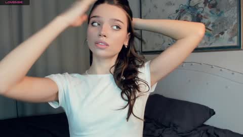 Naomi online show from January 26, 2025, 7:53 am