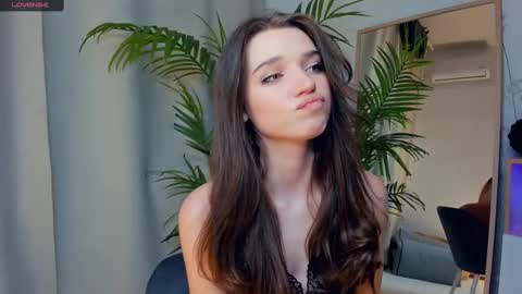 Naomi online show from February 18, 2025, 11:52 pm