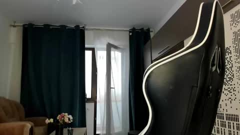 Beatrice online show from March 19, 2026, 11:36 am