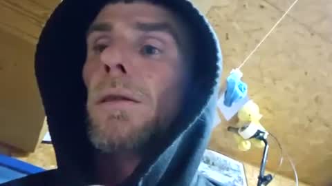 Snapshot of daiwants2fku chatting on December 17, 2024, 1:38 pm dave online show from December 17, 2024, 1:38 pm