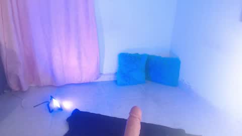 VALENTINA  online show from November 1, 2025, 8:49 am