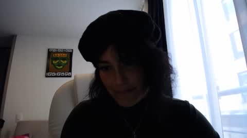 IG  dakotasofiaa online show from December 21, 2024, 8:43 pm