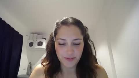 IG  dakotasofiaa online show from January 14, 2026, 4:07 am