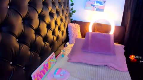 Rosse  online show from February 9, 2025, 1:55 am