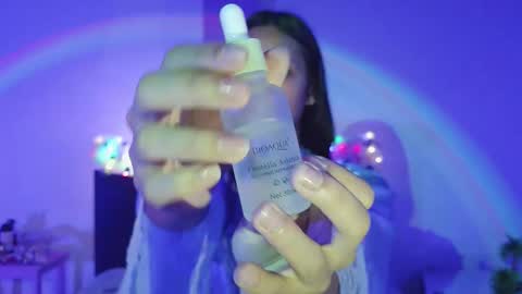 Dakota-Dolls online show from November 14, 2025, 5:33 pm